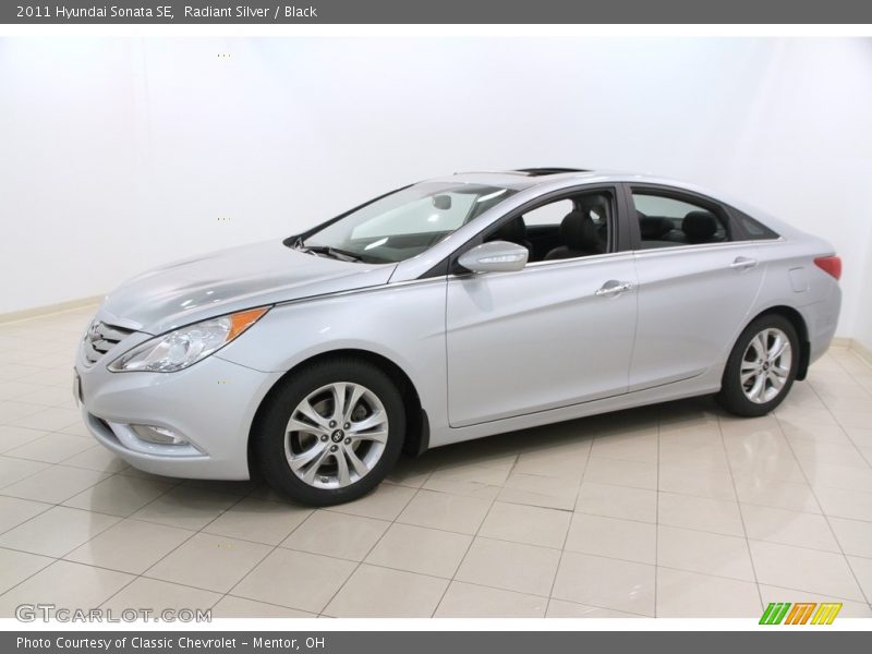 Radiant Silver / Black 2011 Hyundai Sonata SE