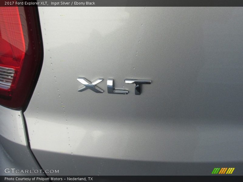 Ingot Silver / Ebony Black 2017 Ford Explorer XLT
