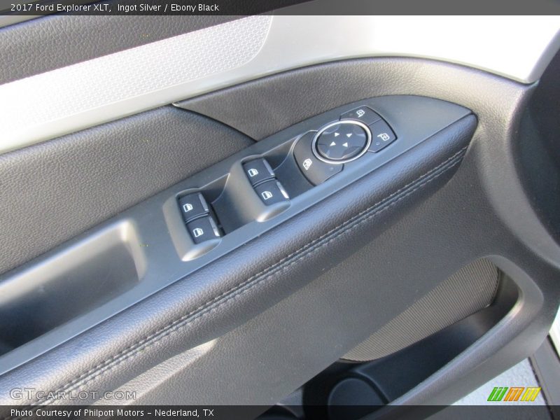 Ingot Silver / Ebony Black 2017 Ford Explorer XLT