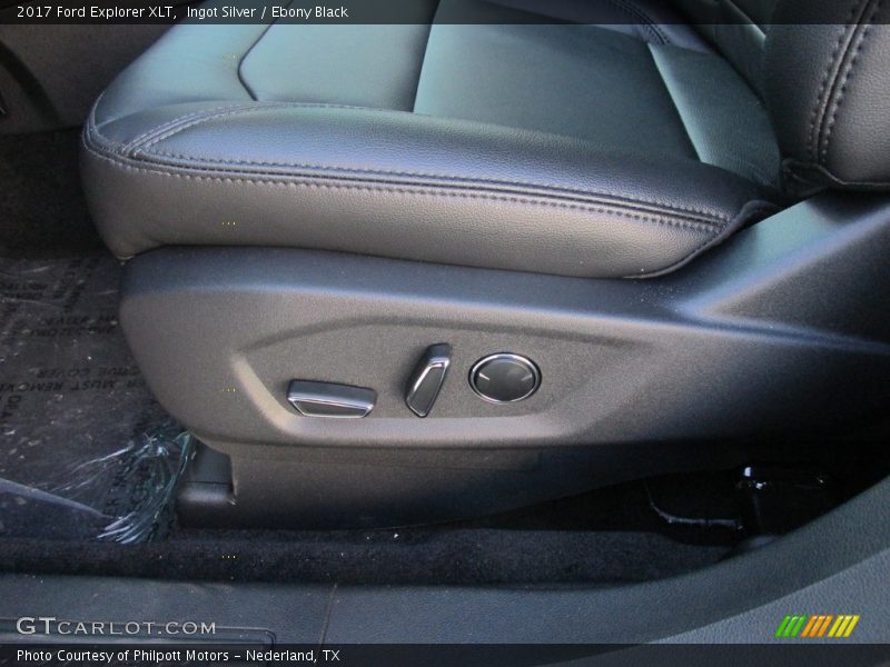 Ingot Silver / Ebony Black 2017 Ford Explorer XLT