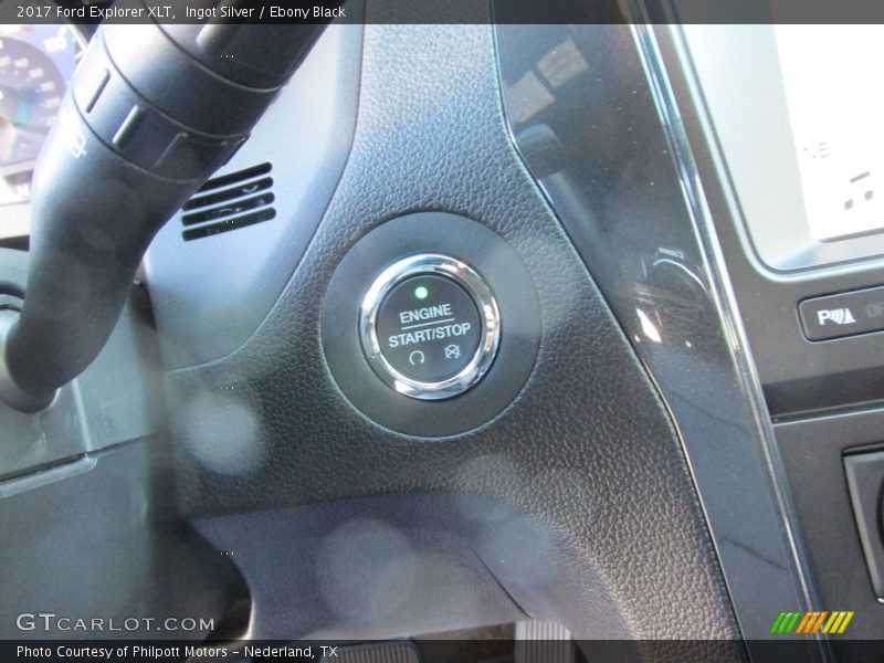 Ingot Silver / Ebony Black 2017 Ford Explorer XLT