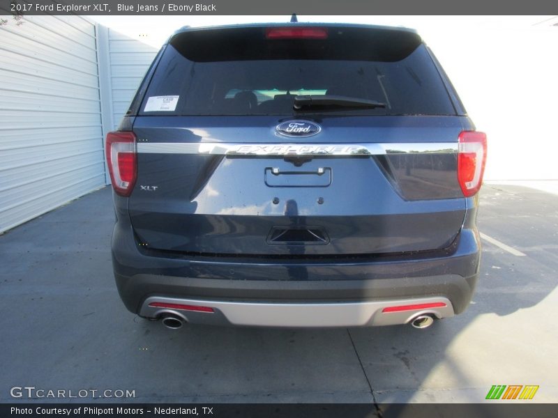 Blue Jeans / Ebony Black 2017 Ford Explorer XLT