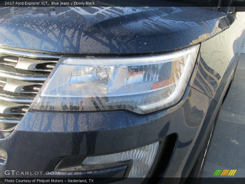 Blue Jeans / Ebony Black 2017 Ford Explorer XLT