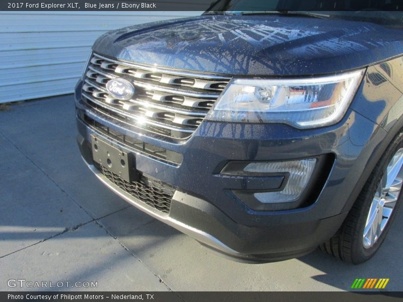 Blue Jeans / Ebony Black 2017 Ford Explorer XLT
