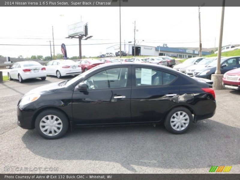 Super Black / Charcoal 2014 Nissan Versa 1.6 S Plus Sedan