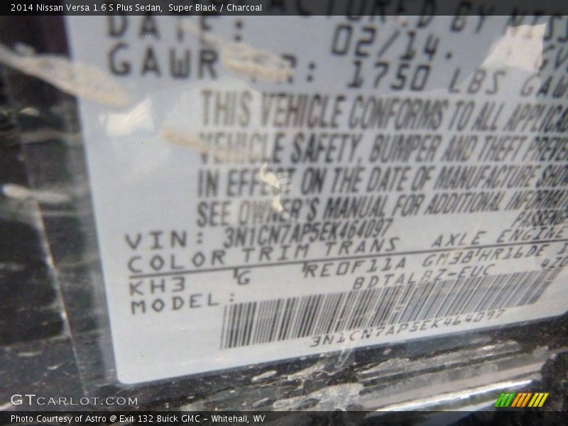 Super Black / Charcoal 2014 Nissan Versa 1.6 S Plus Sedan