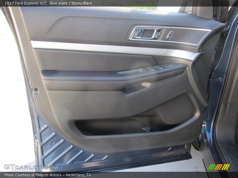 Blue Jeans / Ebony Black 2017 Ford Explorer XLT