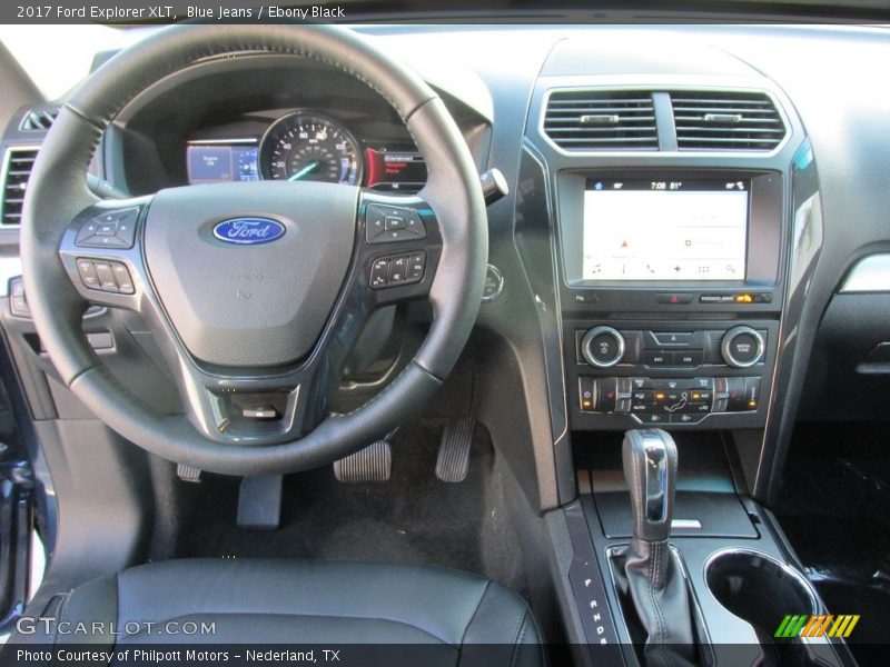 Blue Jeans / Ebony Black 2017 Ford Explorer XLT