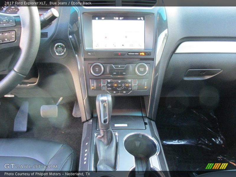 Blue Jeans / Ebony Black 2017 Ford Explorer XLT
