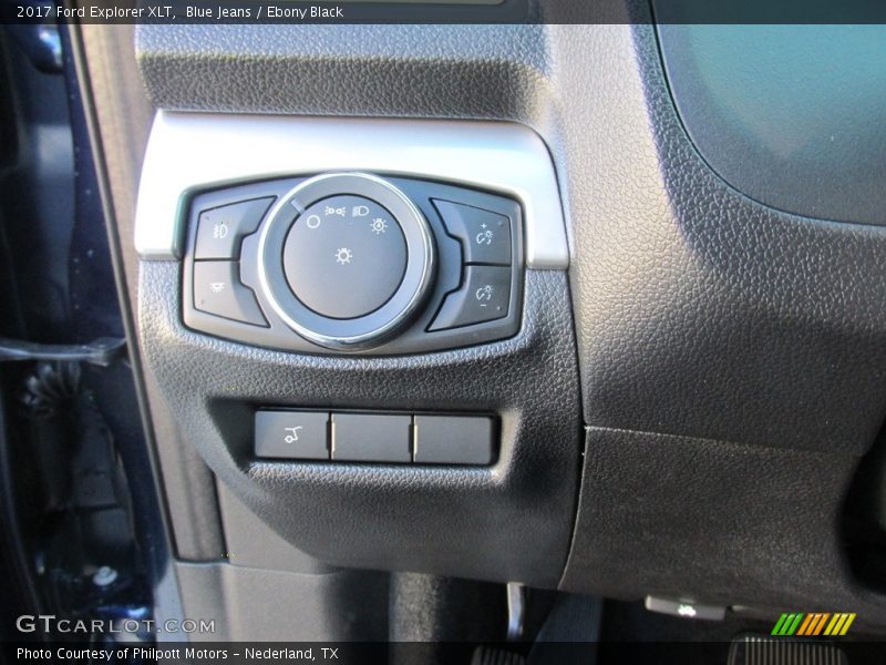 Blue Jeans / Ebony Black 2017 Ford Explorer XLT