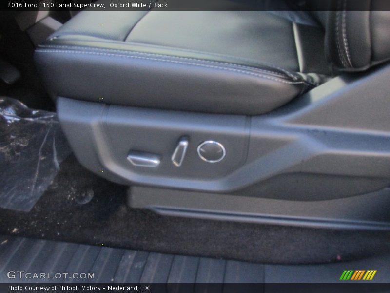 Oxford White / Black 2016 Ford F150 Lariat SuperCrew