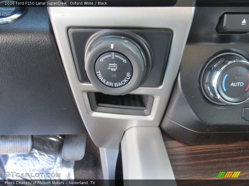 Oxford White / Black 2016 Ford F150 Lariat SuperCrew