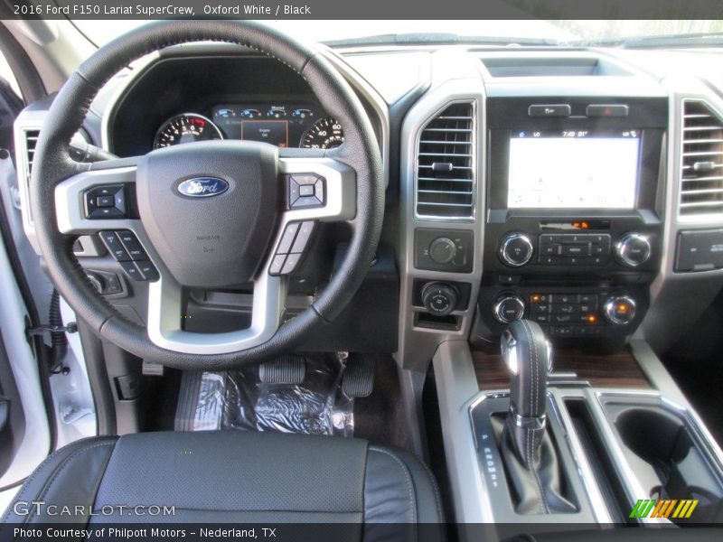 Oxford White / Black 2016 Ford F150 Lariat SuperCrew