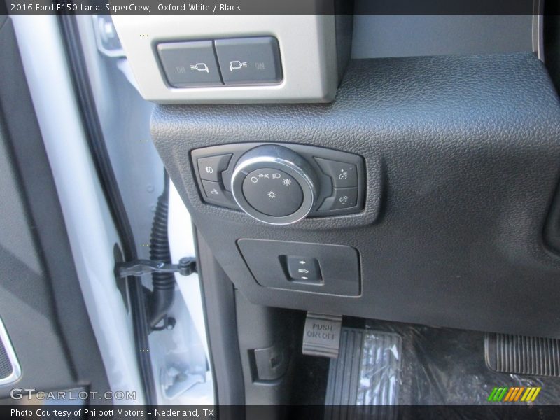 Oxford White / Black 2016 Ford F150 Lariat SuperCrew