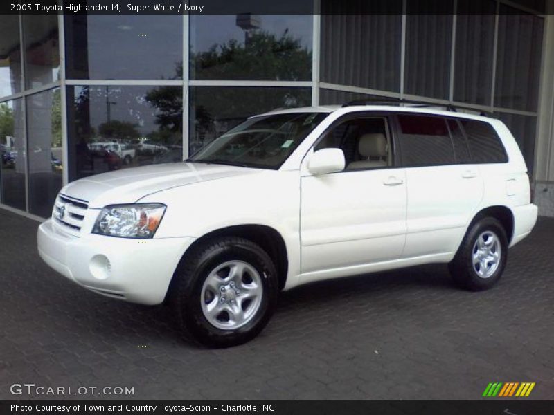 Super White / Ivory 2005 Toyota Highlander I4