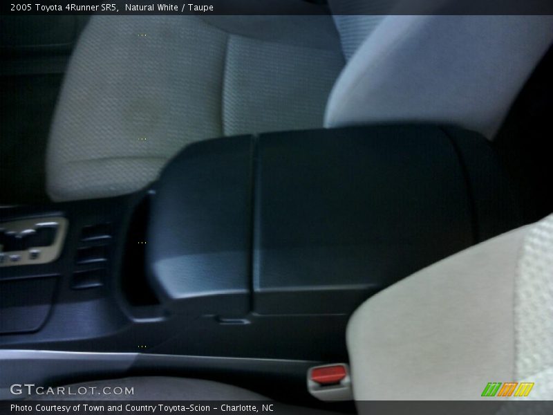 Natural White / Taupe 2005 Toyota 4Runner SR5