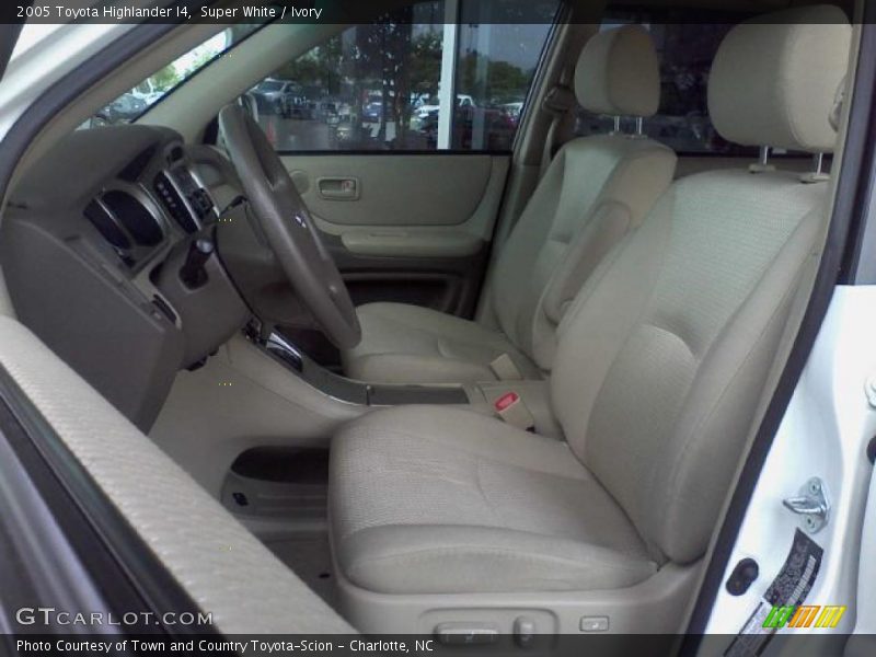 Super White / Ivory 2005 Toyota Highlander I4