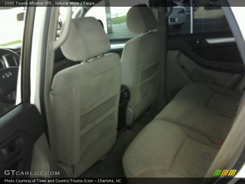 Natural White / Taupe 2005 Toyota 4Runner SR5