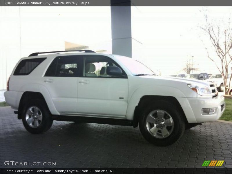 Natural White / Taupe 2005 Toyota 4Runner SR5