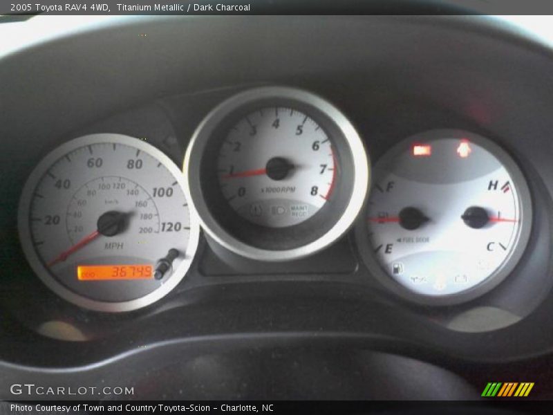 Titanium Metallic / Dark Charcoal 2005 Toyota RAV4 4WD