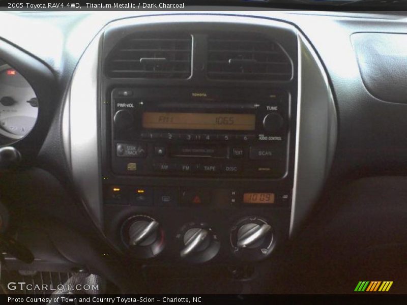Titanium Metallic / Dark Charcoal 2005 Toyota RAV4 4WD