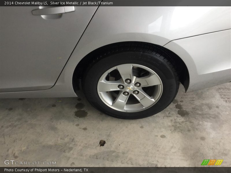 Silver Ice Metallic / Jet Black/Titanium 2014 Chevrolet Malibu LS