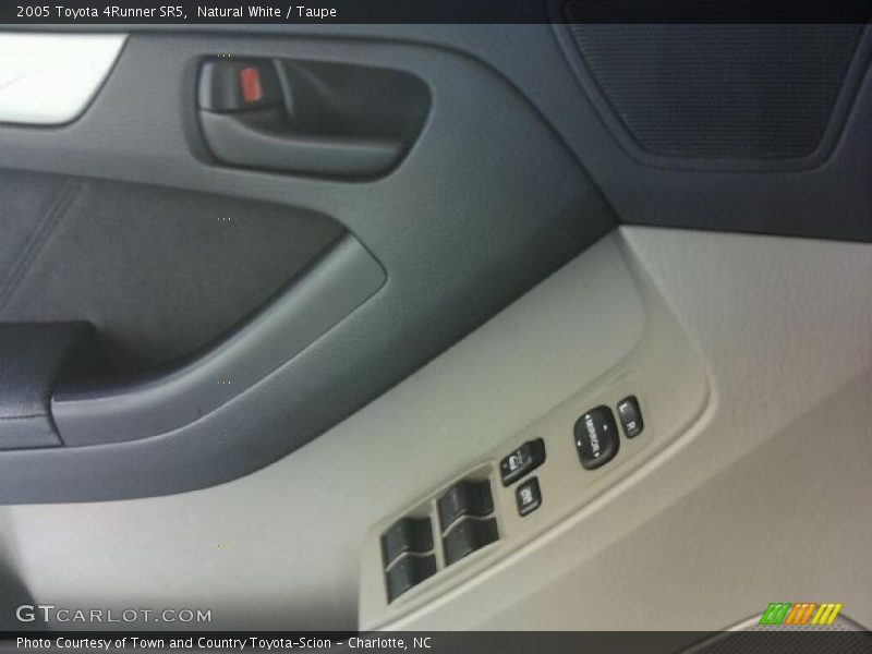 Natural White / Taupe 2005 Toyota 4Runner SR5