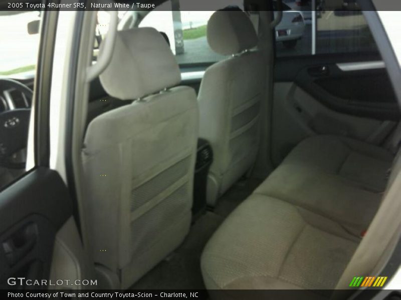 Natural White / Taupe 2005 Toyota 4Runner SR5