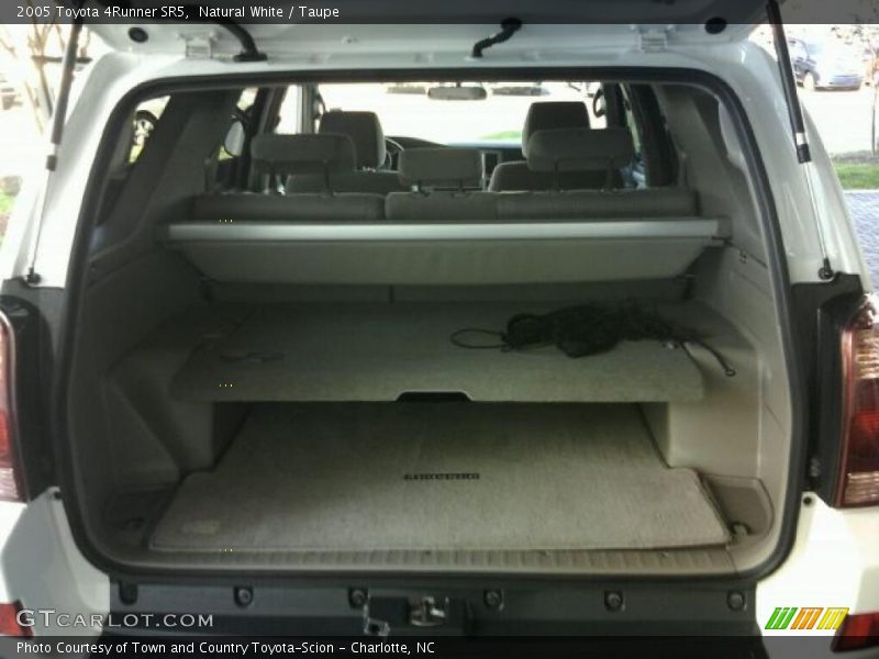 Natural White / Taupe 2005 Toyota 4Runner SR5