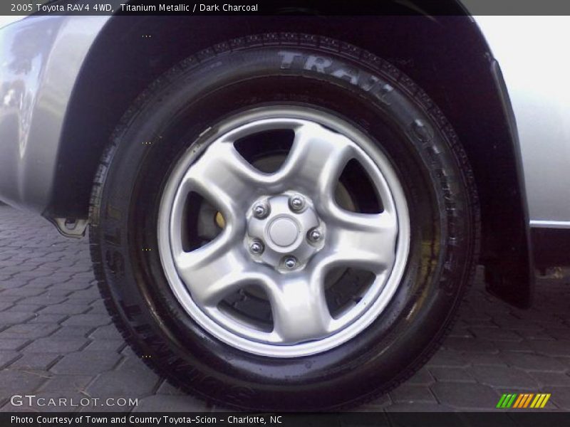 Titanium Metallic / Dark Charcoal 2005 Toyota RAV4 4WD
