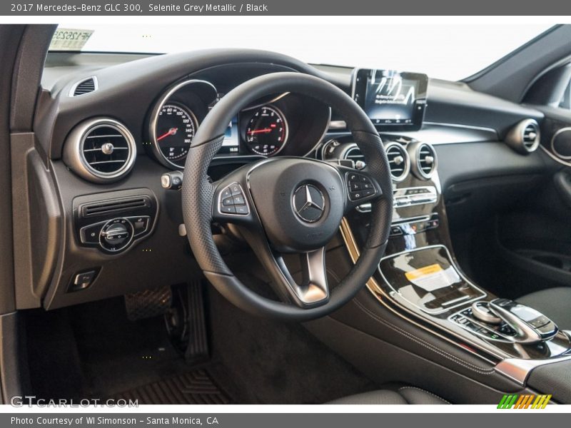 Selenite Grey Metallic / Black 2017 Mercedes-Benz GLC 300
