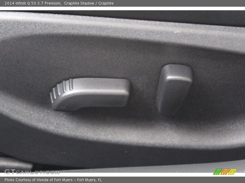 Graphite Shadow / Graphite 2014 Infiniti Q 50 3.7 Premium