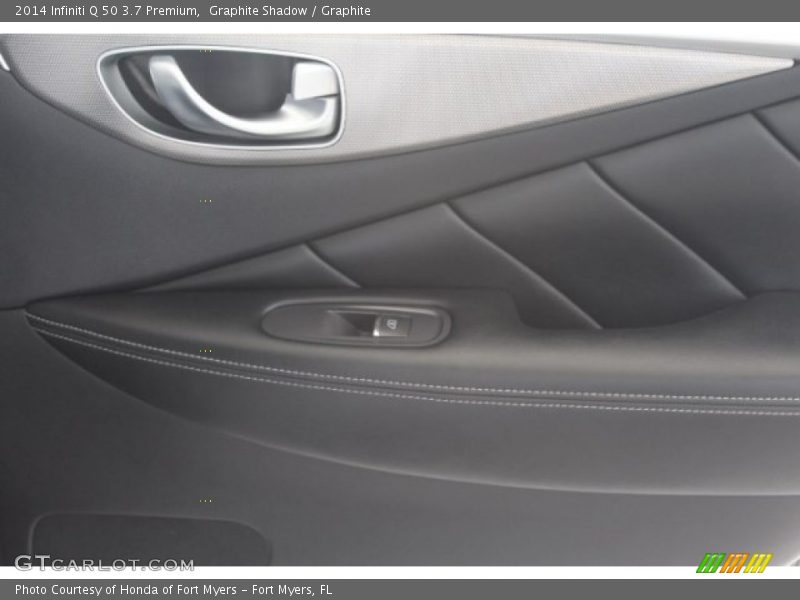 Graphite Shadow / Graphite 2014 Infiniti Q 50 3.7 Premium