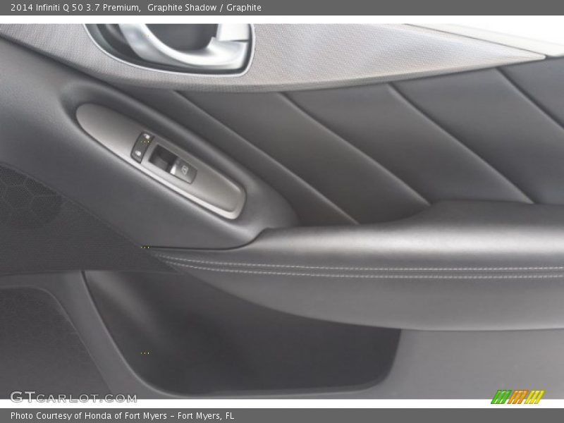 Graphite Shadow / Graphite 2014 Infiniti Q 50 3.7 Premium