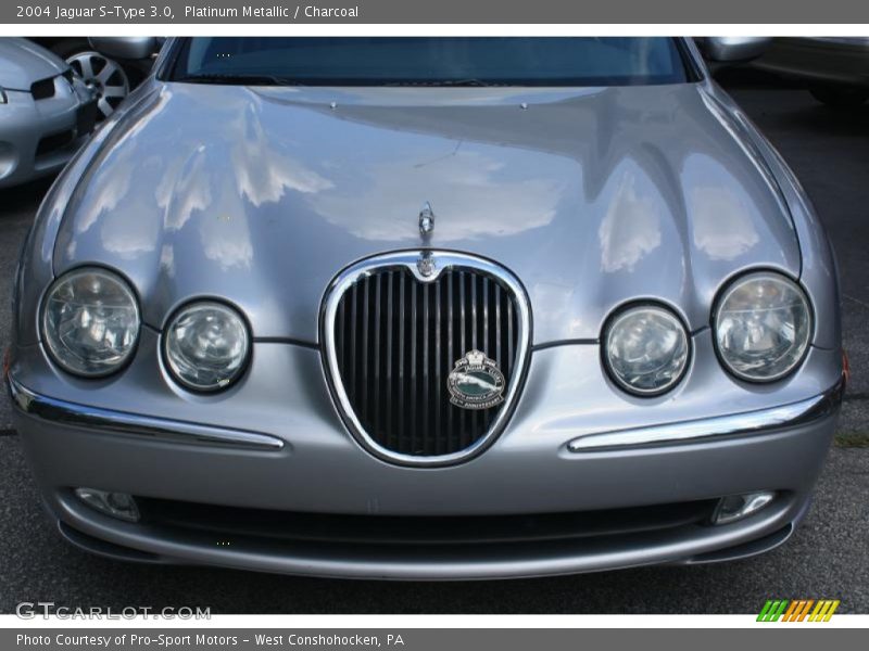 Platinum Metallic / Charcoal 2004 Jaguar S-Type 3.0