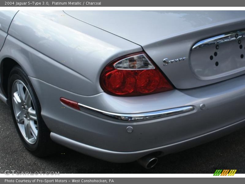 Platinum Metallic / Charcoal 2004 Jaguar S-Type 3.0