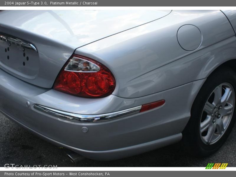 Platinum Metallic / Charcoal 2004 Jaguar S-Type 3.0
