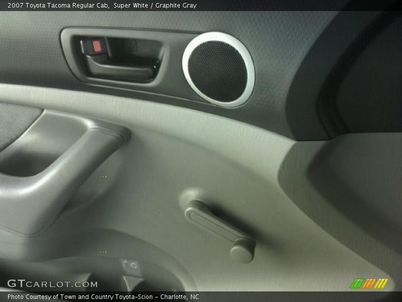 Super White / Graphite Gray 2007 Toyota Tacoma Regular Cab