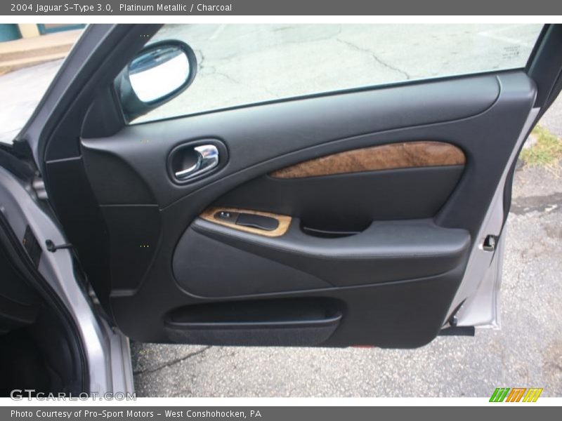 Platinum Metallic / Charcoal 2004 Jaguar S-Type 3.0