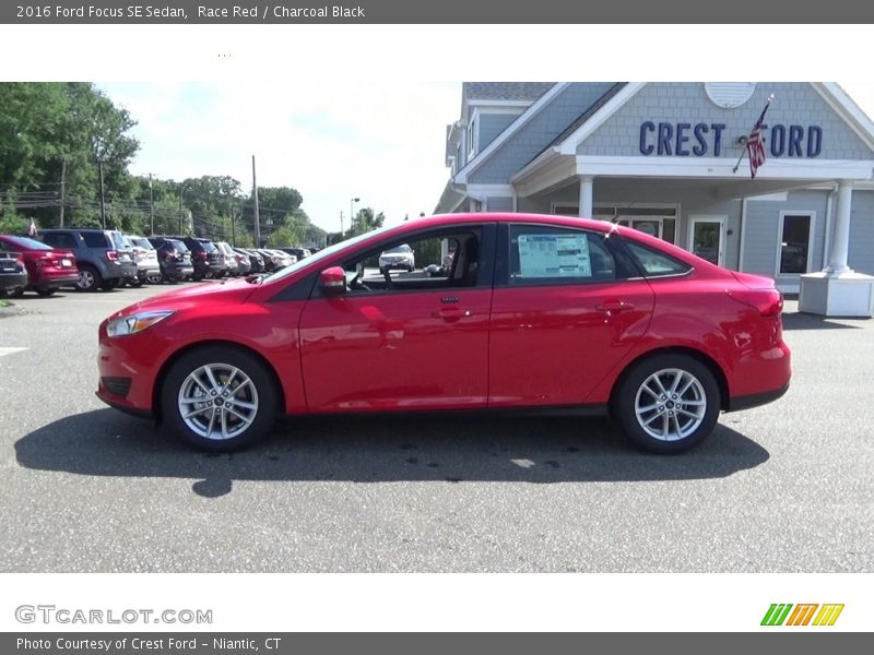 Race Red / Charcoal Black 2016 Ford Focus SE Sedan