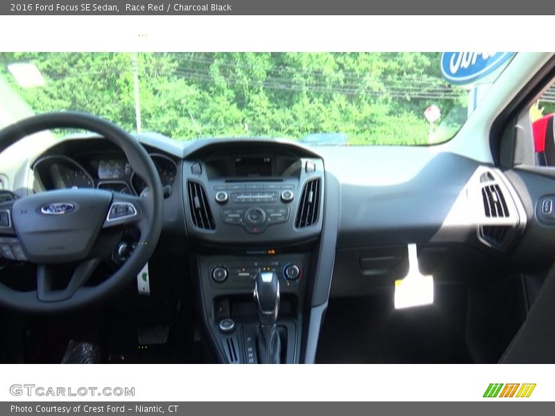 Race Red / Charcoal Black 2016 Ford Focus SE Sedan