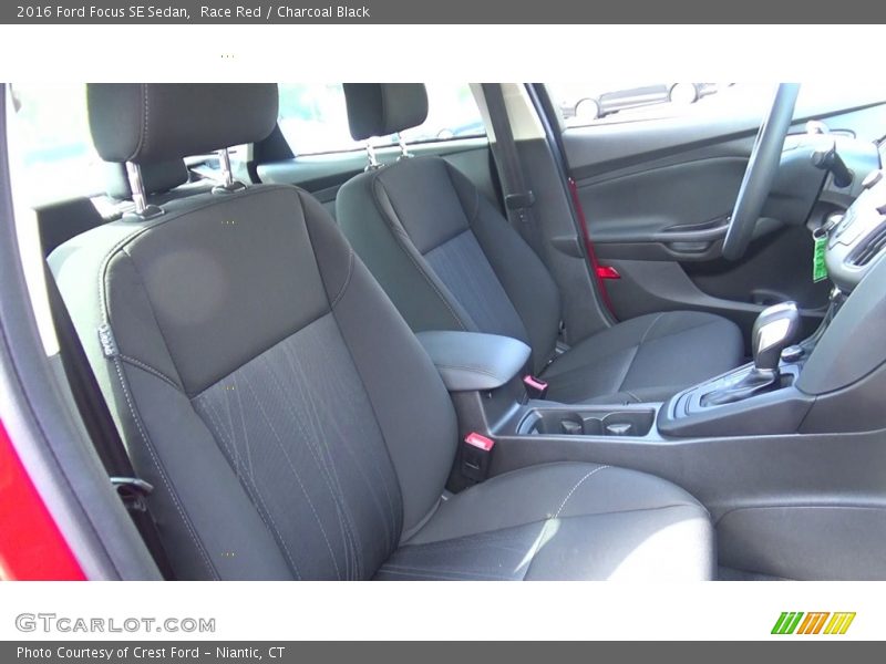 Race Red / Charcoal Black 2016 Ford Focus SE Sedan