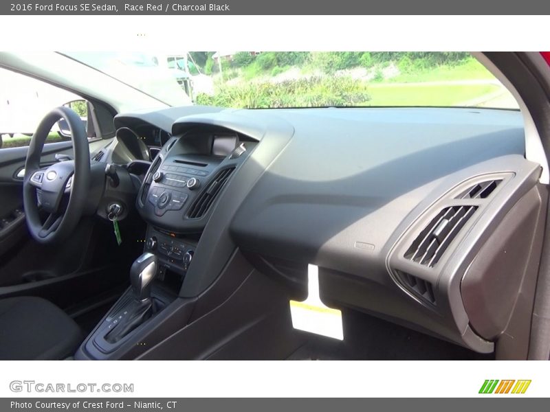 Race Red / Charcoal Black 2016 Ford Focus SE Sedan