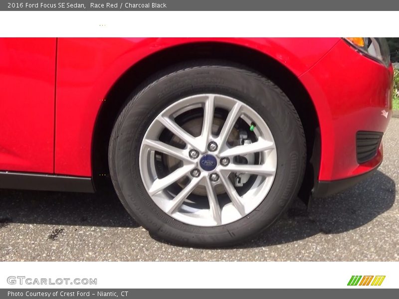 Race Red / Charcoal Black 2016 Ford Focus SE Sedan