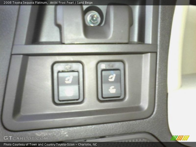 Arctic Frost Pearl / Sand Beige 2008 Toyota Sequoia Platinum