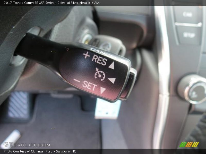 Controls of 2017 Camry SE XSP Series