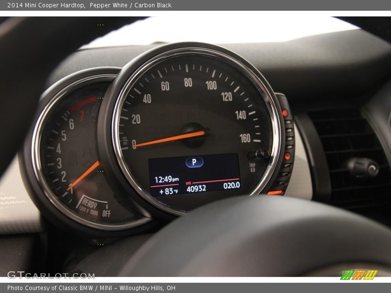 Pepper White / Carbon Black 2014 Mini Cooper Hardtop