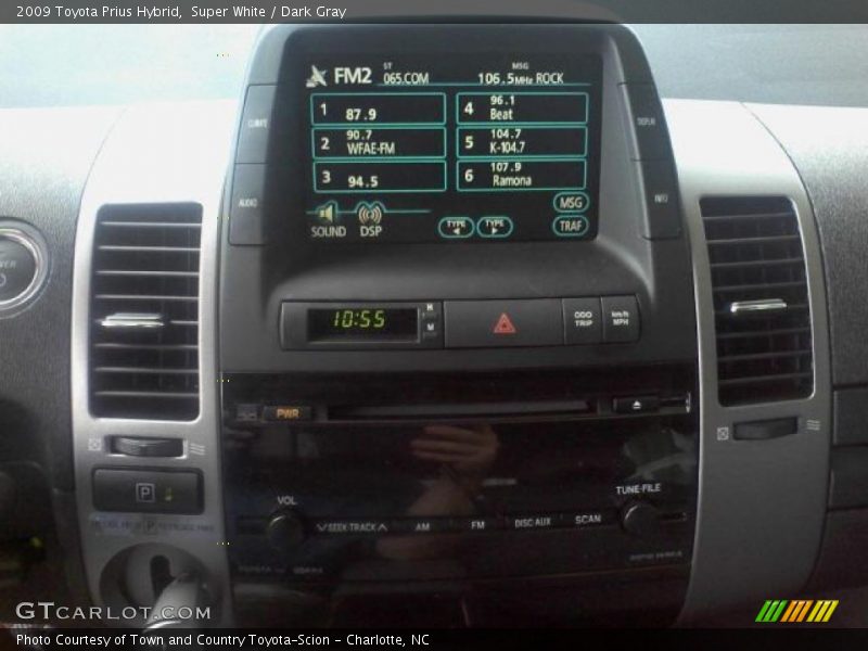 Super White / Dark Gray 2009 Toyota Prius Hybrid
