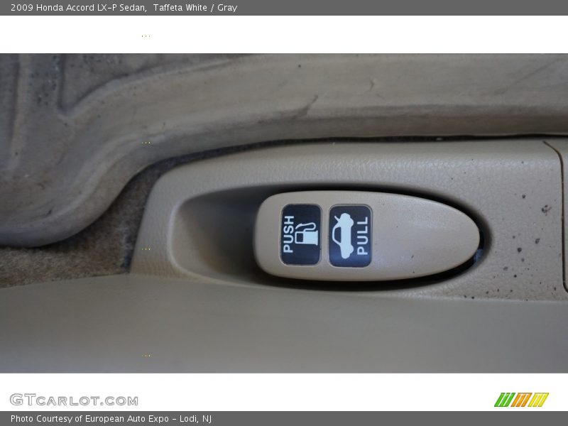 Taffeta White / Gray 2009 Honda Accord LX-P Sedan