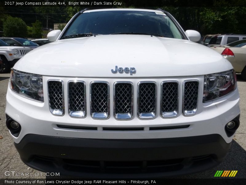 Bright White / Dark Slate Gray 2017 Jeep Compass Latitude 4x4